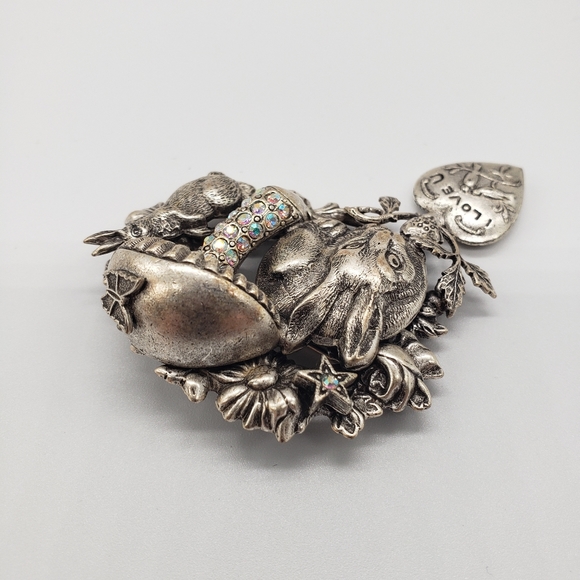 Kirks Folly Rabbit and Mushroom silver tone brooch - Picture 8 of 11